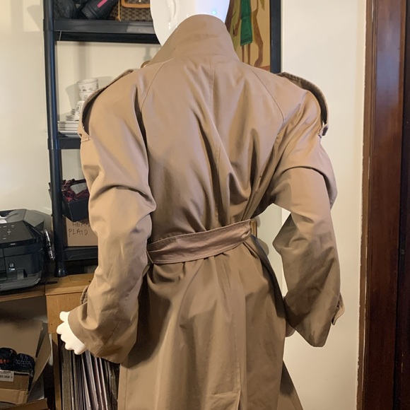 70’s VINTAGE AVON TRENCH COAT , MADE IN BRITISH HONG KONG - Picture 6 of 16